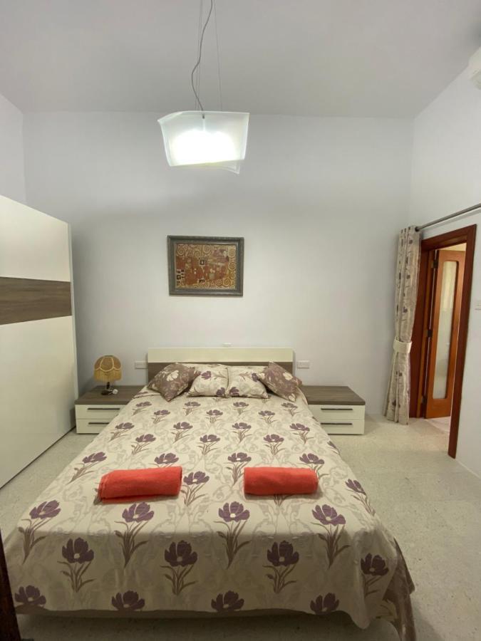 Magical Casalgo House Apartment Victoria Ngoại thất bức ảnh