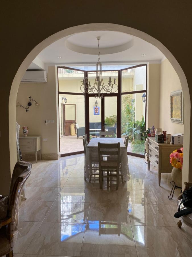 Magical Casalgo House Apartment Victoria Ngoại thất bức ảnh